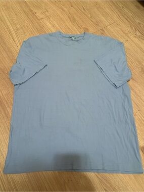 Men's Classic Light Blue Crewneck T-Shirt. M. Made in Italy